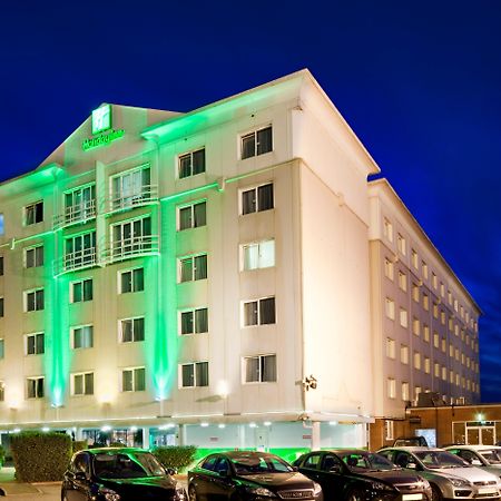 Holiday Inn Basildon, An Ihg Hotel Exterior photo