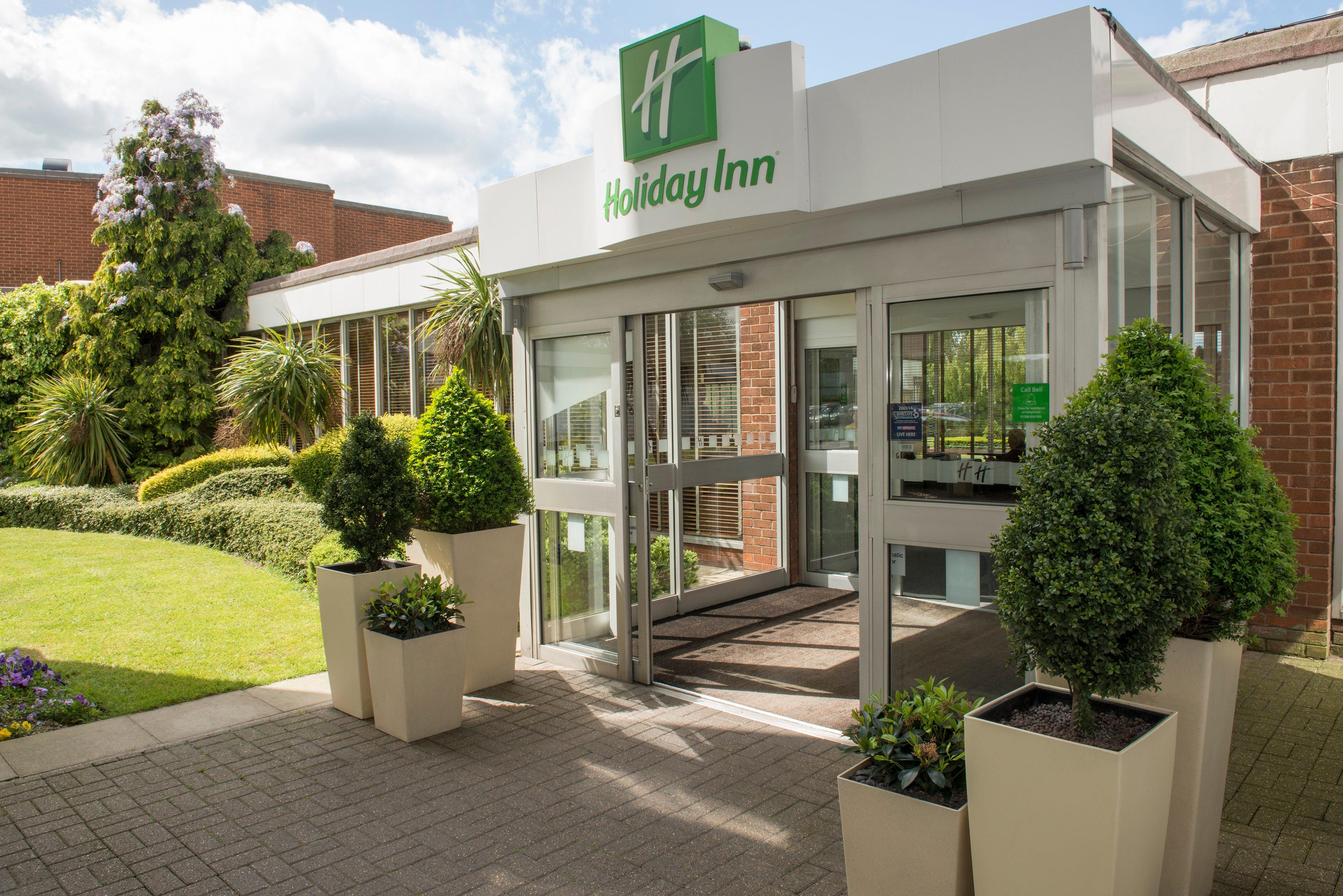 Holiday Inn Basildon, An Ihg Hotel Exterior photo